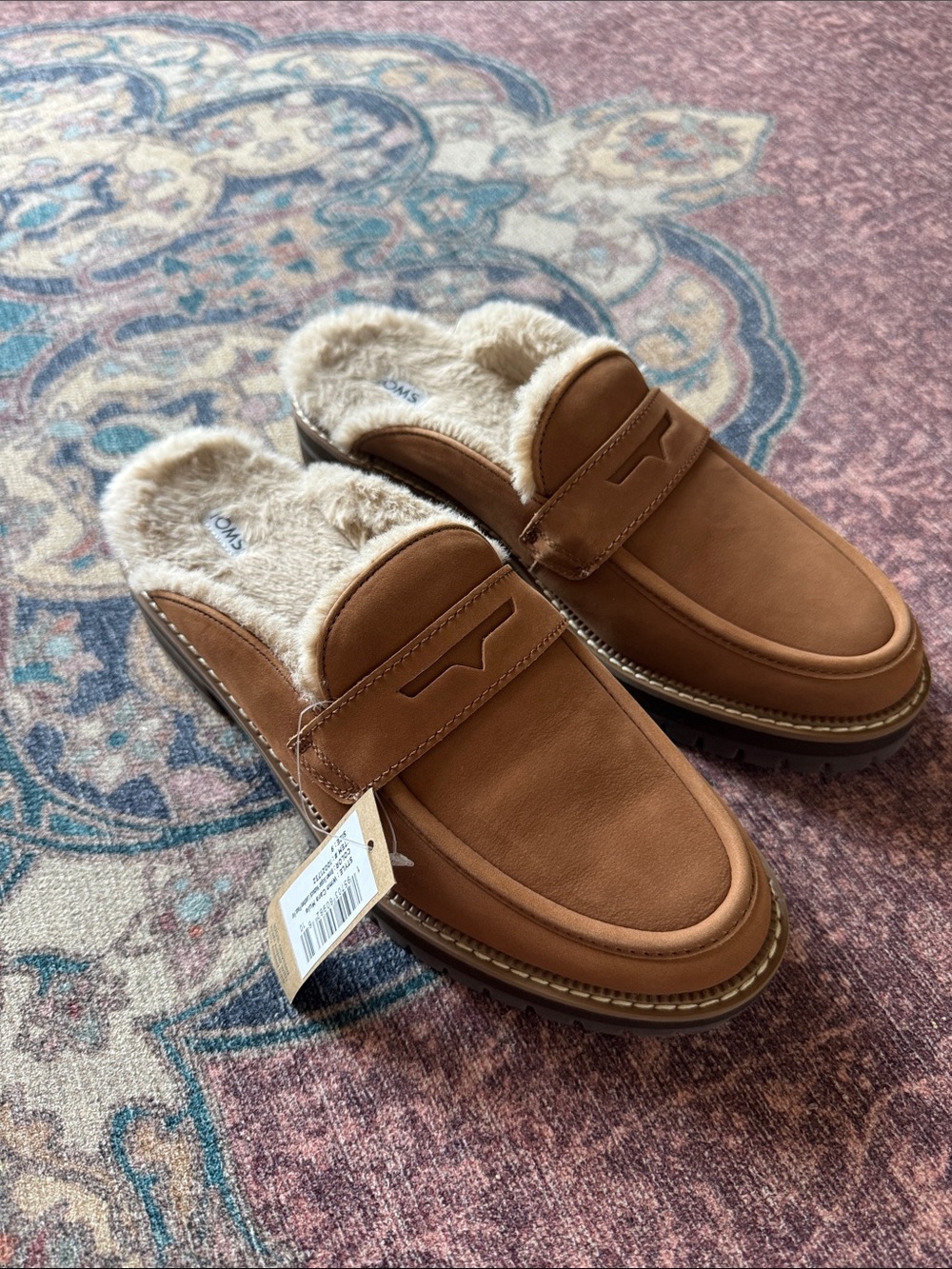 Toms Women’s  Loafer Mules Brown Faux-Fur Lined Slip-On Shoes NWT  size 9
